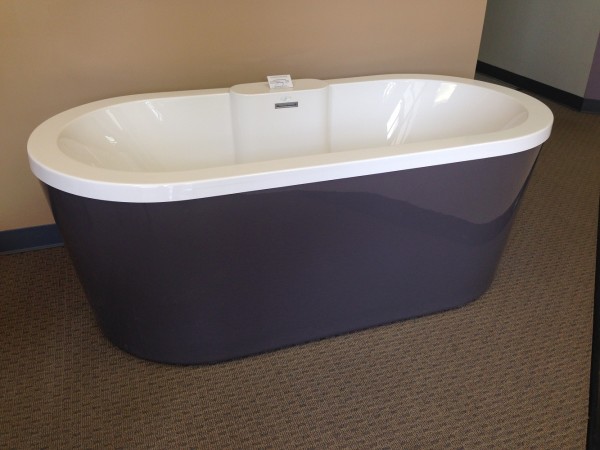 Splash Galleries Hydro Systems Estee WD Freestanding Tub w/ Deck in Ice Gray. Raleigh, NC Kitchen & Bath Showroom 919-719-3333.
